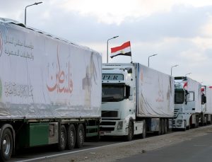 Gazze’ye 61 tırlık en büyük insani yardım konvoyu yola çıktı