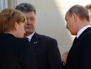 Eski Ukrayna Devlet Başkanı Poroşenko’ya ‘Rusya komplosu’ engeli