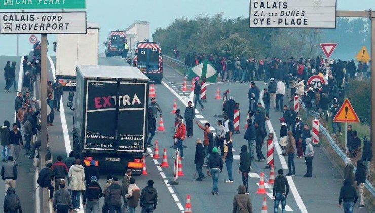 Manş Tüneli işçilerin grevi nedeniyle trafiğe kapatıldı