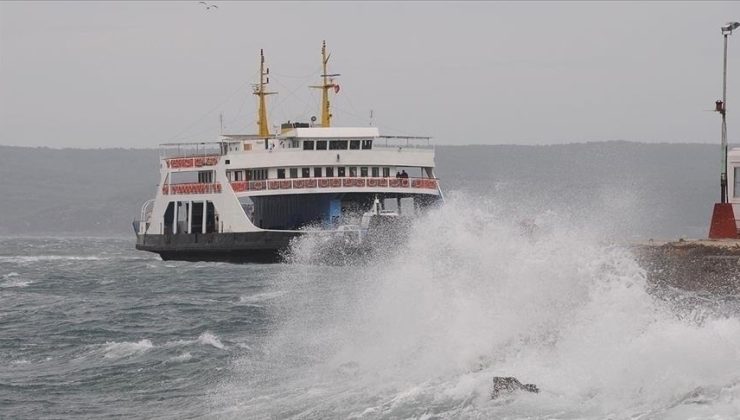 Kuzey Ege’de yarınki feribot seferleri iptal edildi