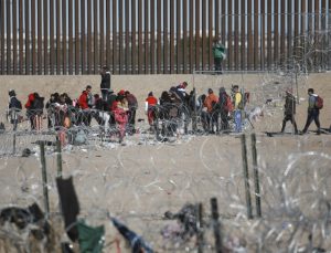 Meksika’dan ABD’ye gitmek isteyen göçmen sayısı 2023’te 2 milyon 240 bini aştı