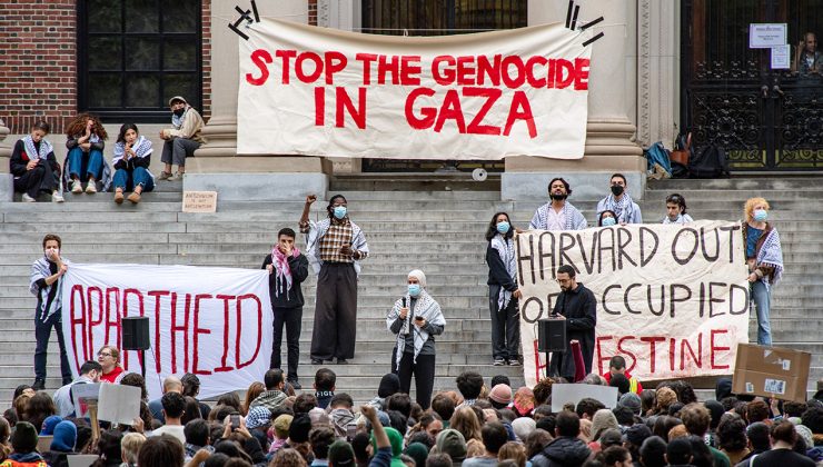 Harvard’da Filistin’e destek gösterileri düzenleyen öğrenciler, disiplin cezasıyla karşı karşıya