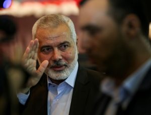 Hamas lideri Heniyye ateşkes görüşmeleri için Mısır’da