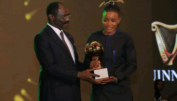 Hakkarigücü’nün yıldızı Kamerun’da yılın kadın futbolcusu