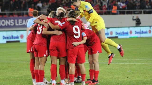A Milli Kadın Futbol Takımı’ndan büyük başarı