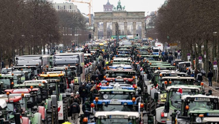 Almanya’da çiftçilerin protesto haftası başladı