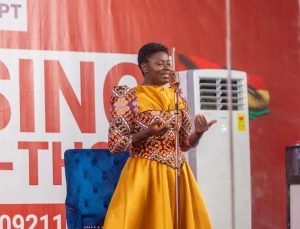Ganalı eski güzel 126 saat boyunca şarkı söyleyerek rekor kırdı