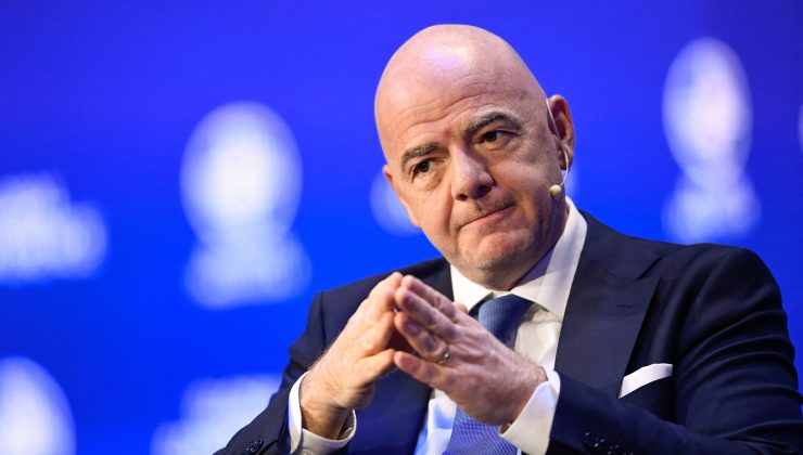 FIFA : Lig maçları yurt dışında oynanabilir