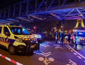 Paris’te korkutan gece! Bıçaklı saldırı sonucu 1 ölü, 2 yaralı