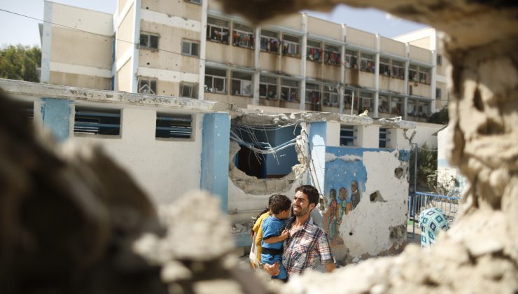 İsrail, Han Yunus kentindeki okulu bombaladı: 5 ölü