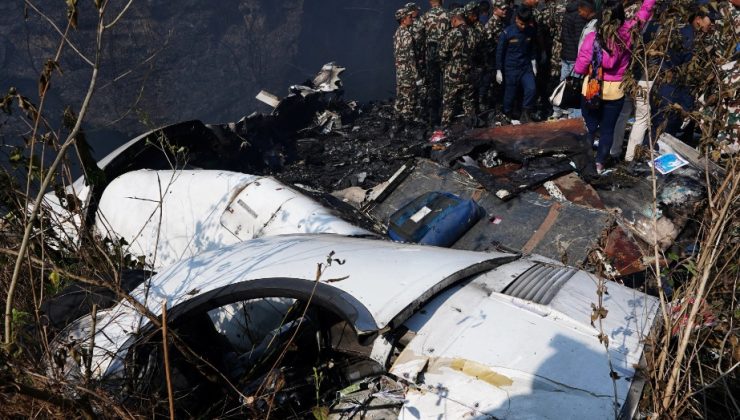 Nepal’de 72 kişinin öldüğü uçak kazasına “elektriğin yanlışlıkla kesilmesi” neden oldu