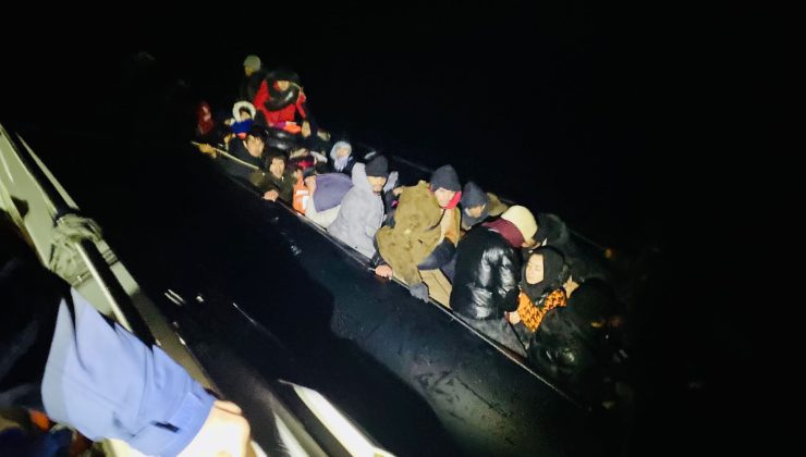 İzmir’de 54 düzensiz göçmen yakalandı, 38 düzensiz göçmen kurtarıldı