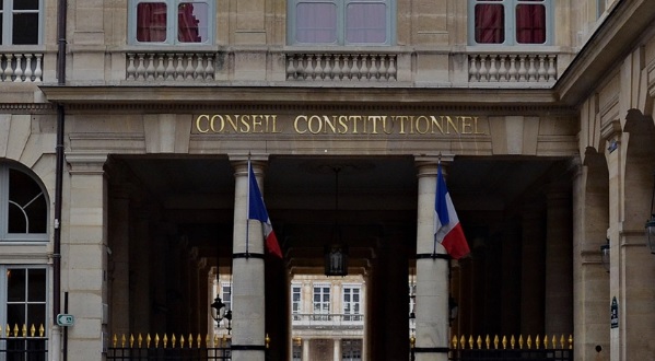 Fransa’da Anayasa Konseyi, tartışmalı göç yasasını kısmen onayladı