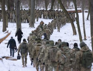 Rusya Savunma Bakanlığı: 248 Rus asker Ukrayna esaretinden kurtarılarak Rusya’ya getirildi