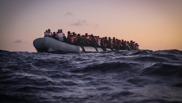 Frontex: AB’ye kaçak göç 2023’te yüzde 17 artarak 380 bine çıktı