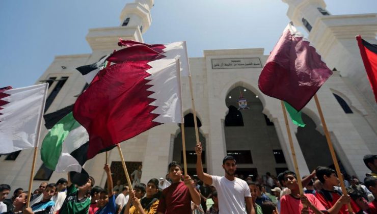 Katar, UNRWA’ya destek vermeyi sürdüreceğini açıkladı