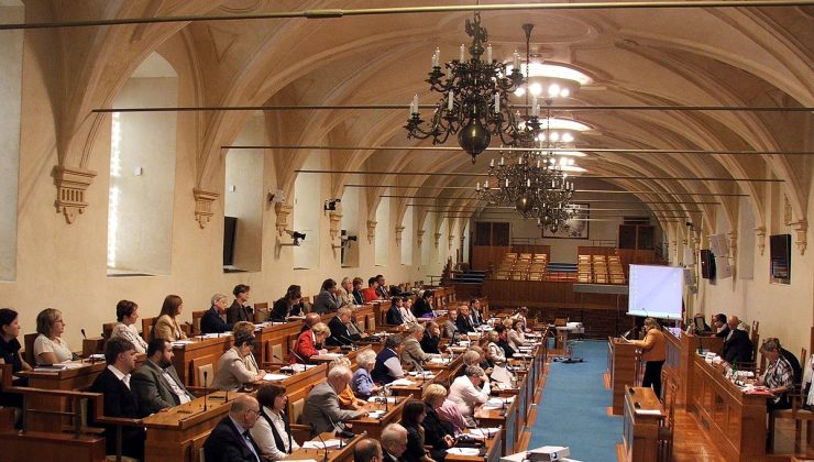Çekya Senatosu İstanbul Sözleşmesi’ne ‘hayır’ dedi