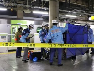 Japonya’da trende bıçaklı saldırı: 4 yaralı