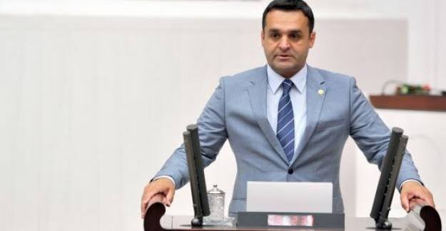 CHP milletvekili Barış Karadeniz trafik kazası geçirdi