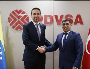 Bakan Bayraktar’ın Venezuela’da diplomasi trafiği