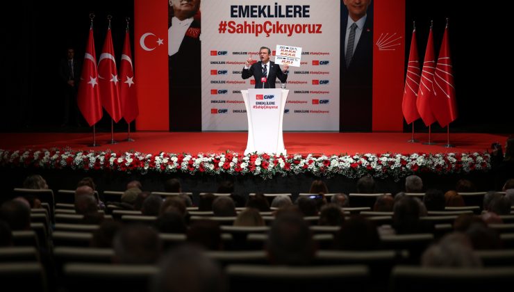 CHP emeklileri ağırladı