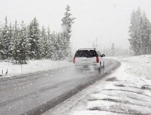 Kazakistan’da kar fırtınası: Ulaşımda aksaklıklar yaşanıyor