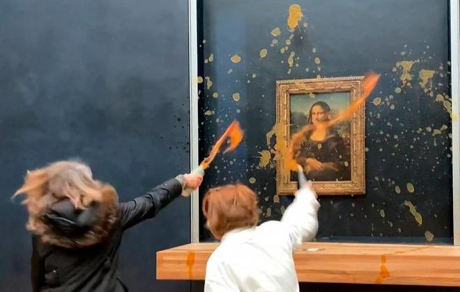 Mona Lisa’ya çorbalı saldırı