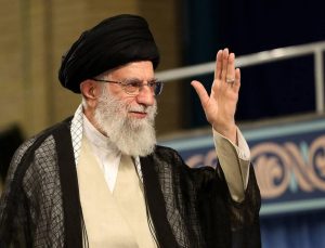 İran lideri Hamaney’den yaklaşık 3 bin mahkuma af ve ceza indirimi