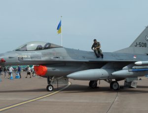 Hollanda Ukrayna’ya altı adet ilave F-16 uçağı gönderecek