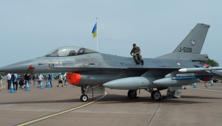 Hollanda Ukrayna’ya altı adet ilave F-16 uçağı gönderecek