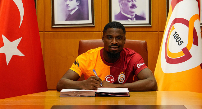 Serge Aurier imzayı attı