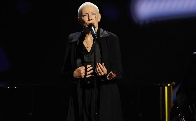 Annie Lennox’tan Grammy’de Gazze’de ateşkes çağrısı