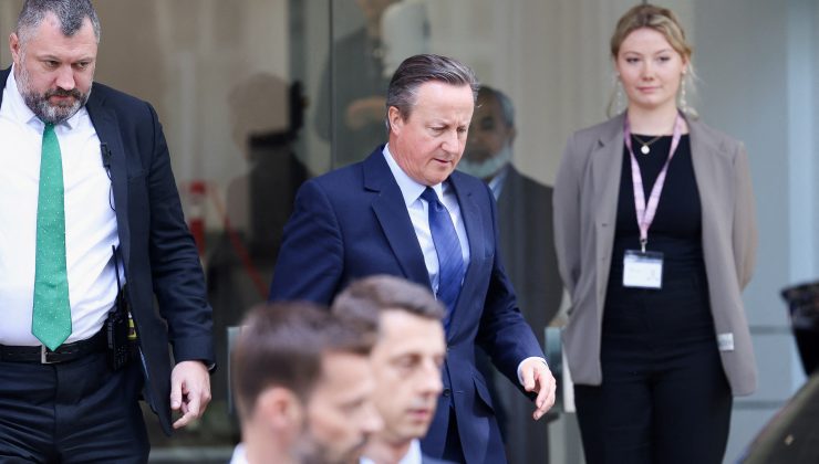 İngiltere Dışişleri Bakanı Cameron: Filistin Devleti’ni resmen tanımayı gündeme alabiliriz