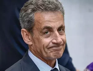 Eski Fransa Cumhurbaşkanı Sarkozy’e 1 yıl hapis cezası