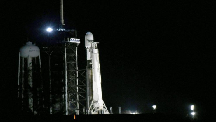 SpaceX, Nova-C Ay’a iniş görevini yapacak uzay aracının fırlatılma tarihi ertelendi