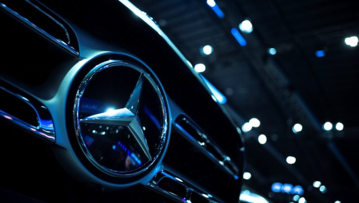Mercedes ve Stellantis’ten 4,4 milyar euroluk batarya fabrikası atağı