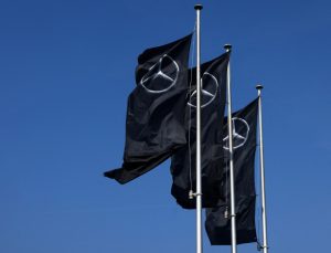 Mercedes-Benz, Kamaz’daki hisselerini sattı