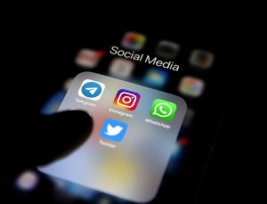 Fransa’da çocukların sosyal medyada mahremiyetini korumayı amaçlayan yasa onaylandı