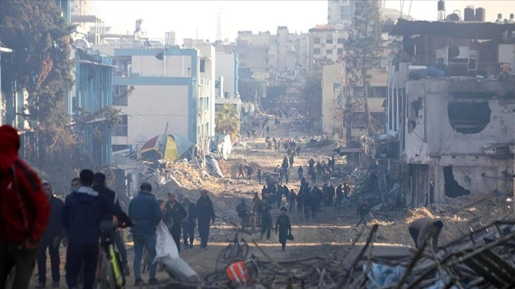 İsrail, Refah’ta onlarca kişiyi öldürdü