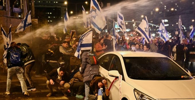 İsrail’de kriz: ‘Hükümet dağılabilir’
