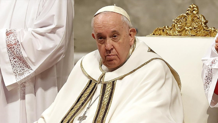 Papa, çocuk istismarını göz ardı ettiği ileri sürülen başpiskoposun istifasını kabul etti