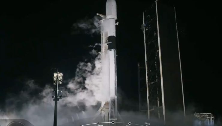 SpaceX, Ay’a iniş için gönderilen “Odysseus”u fırlattı