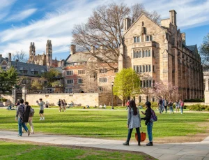 Yale Üniversitesi, kölelikteki rolü için özür diledi