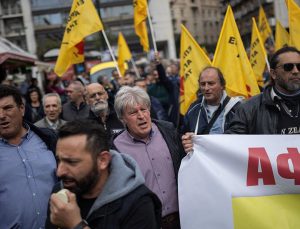 Yunanistan’da taksiciler grevde