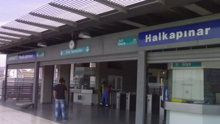 İzmir’de metro girişinde silahlı saldırı: 1 ölü, 2 yaralı