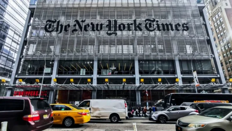Filistin yanlısı göstericiler, New York Times gazetesi binasına girdi
