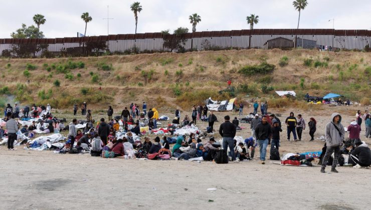 ABD – Meksika sınırındaki göçmen krizi sürüyor