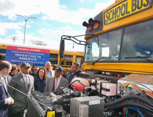 New York’ta okul otobüsleri elektrikleniyor: 77 milyon dolarlık hibe devrede