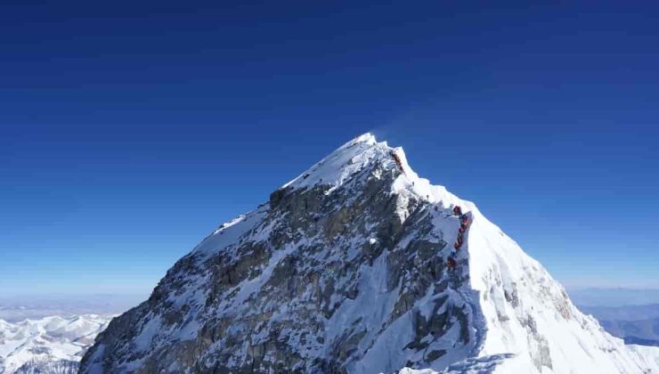 Everest dağcılarına GPS zorunluluğu