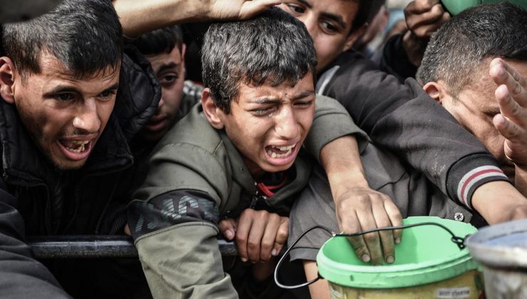 Fransız Senatör: Netanyahu Gazze’de açlığı silah olarak kullanıyor